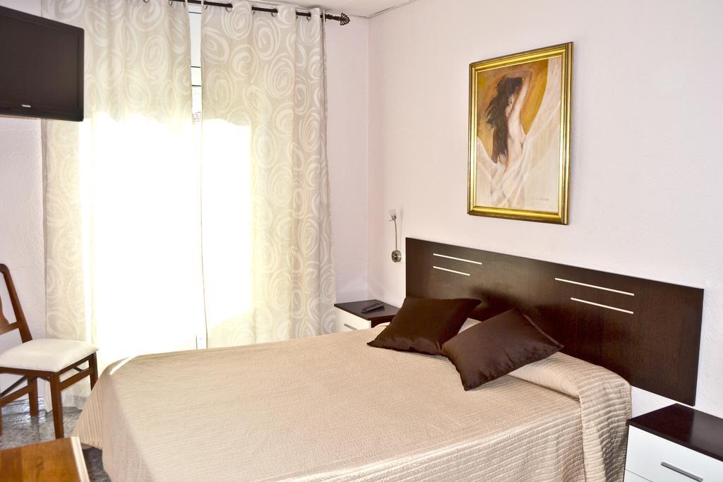 Double or Twin Room,413555343:JPEG